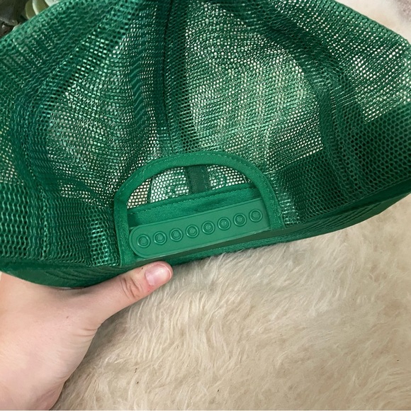 Vintage Green Mesh Pioneer Seed Farm Trucker Hat - Picture 4 of 4